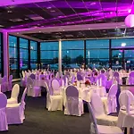 Hotel Motorsport Arena 4*