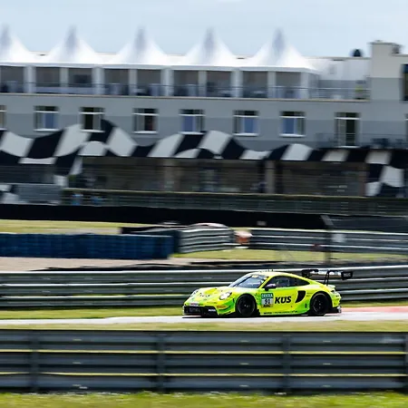 Motorsport Arena 4* Oschersleben