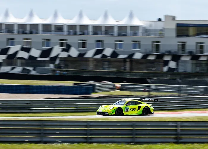 Motorsport Arena 4* Oschersleben